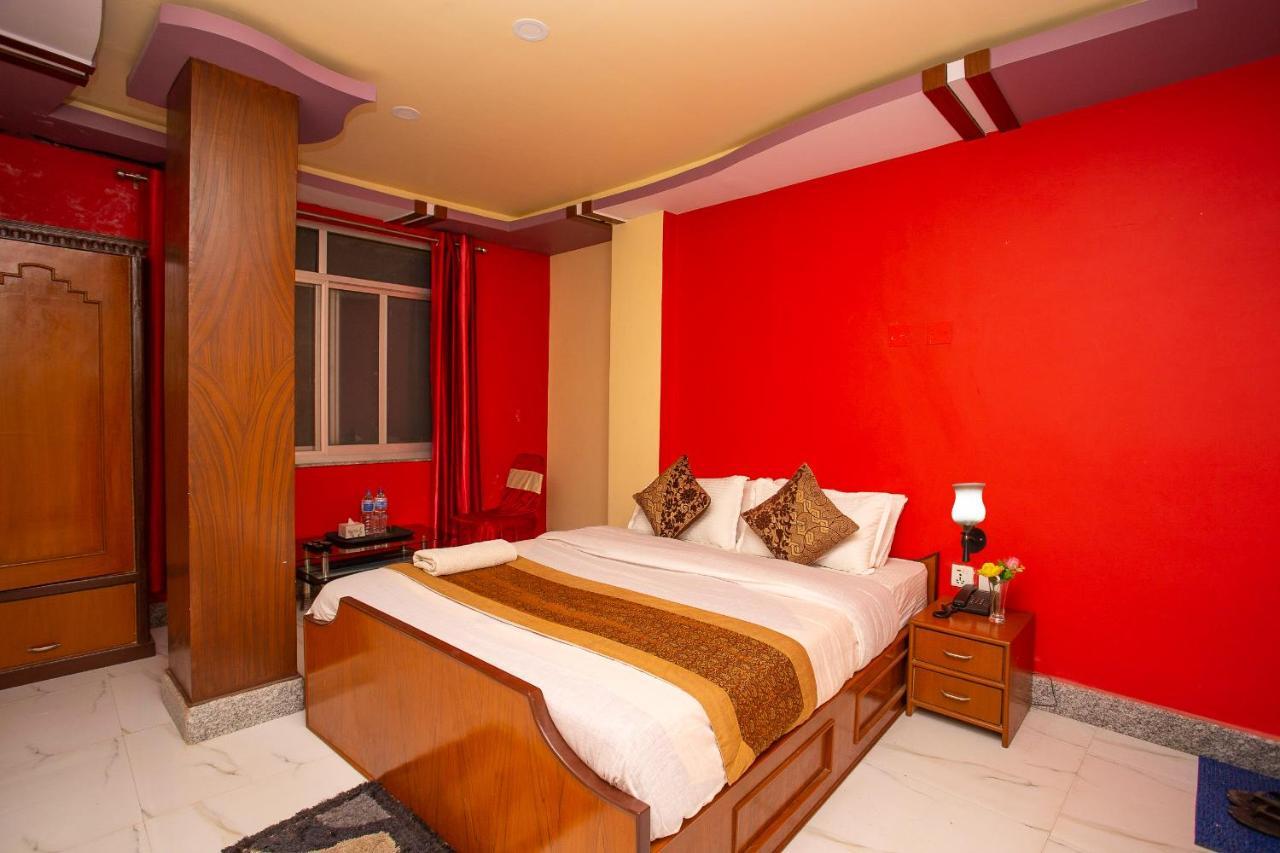 Hotel Diamond Tansen Luaran gambar